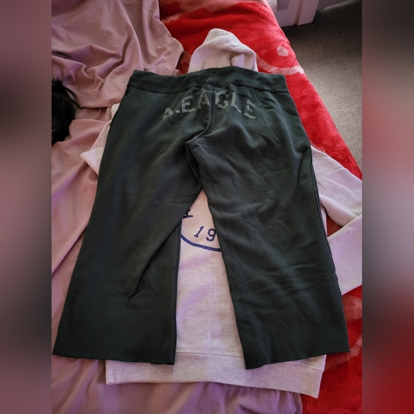 American eagle bundle, women's size medium. - Picture 13 of 14